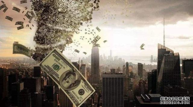 含著金鑰匙入場(chǎng)，砸60億打廣告巨虧40億，混得“最失敗”的一瓶水