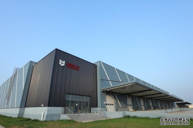 劉強(qiáng)東掀起全新風(fēng)暴，阿里騰訊始料未及，消費(fèi)者恐成最大贏家？