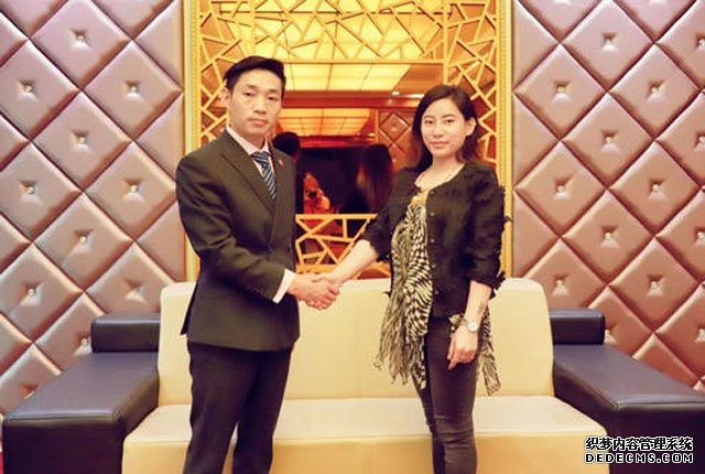 爆雷悲??！1200萬人貪戀返利，電商大佬卷跑260億